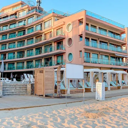 Apartament Beachfront By Marty's Słoneczny Brzeg