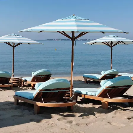 Διαμέρισμα Beachfront By Marty's