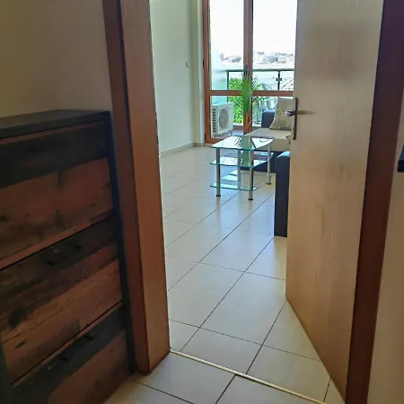 Beachfront By Marty's 公寓